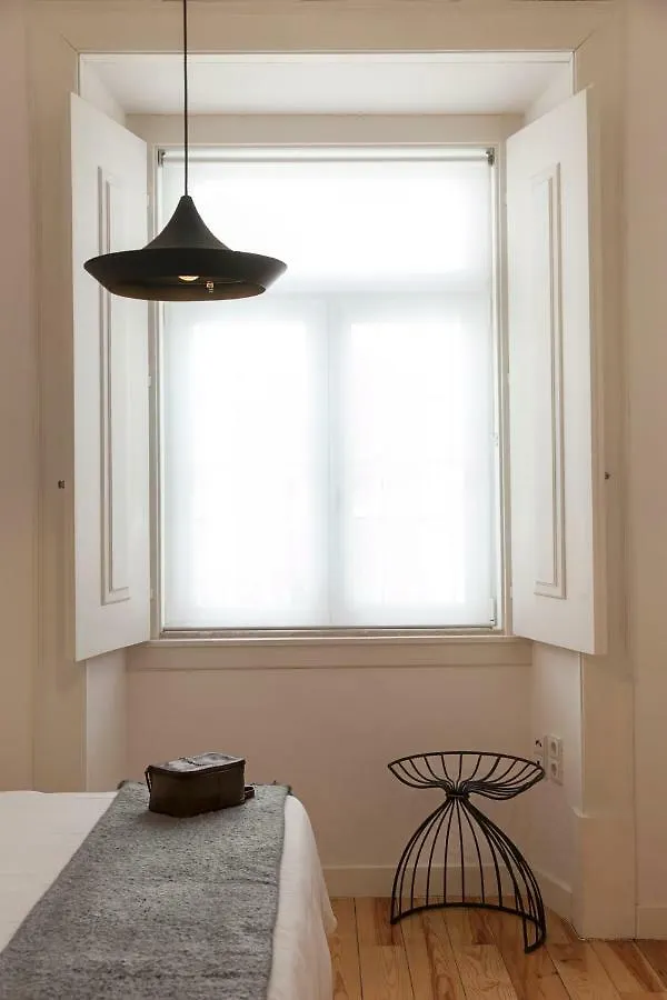 Brand New!!! Trendy Design Flat - Heart Of Chiado Διαμέρισμα Lisboa