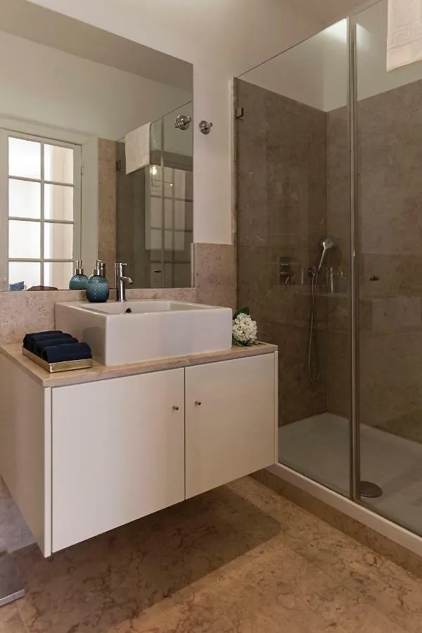 Brand New!!! Trendy Design Flat - Heart Of Chiado Διαμέρισμα Lisboa